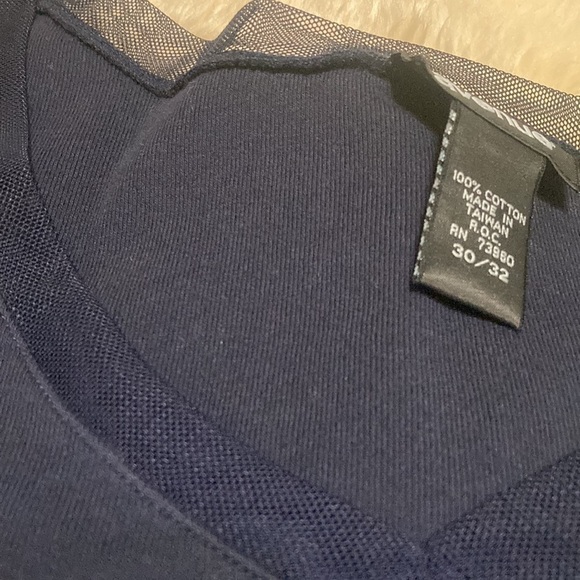 V neck top set of two - Picture 12 of 14